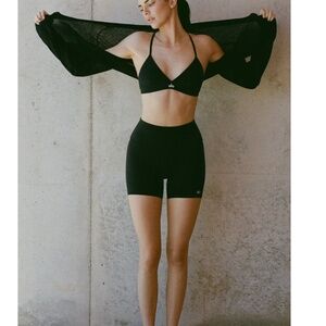 Alo Yoga Airbrush High-Waist Athletic Biker Short Black Size Medium